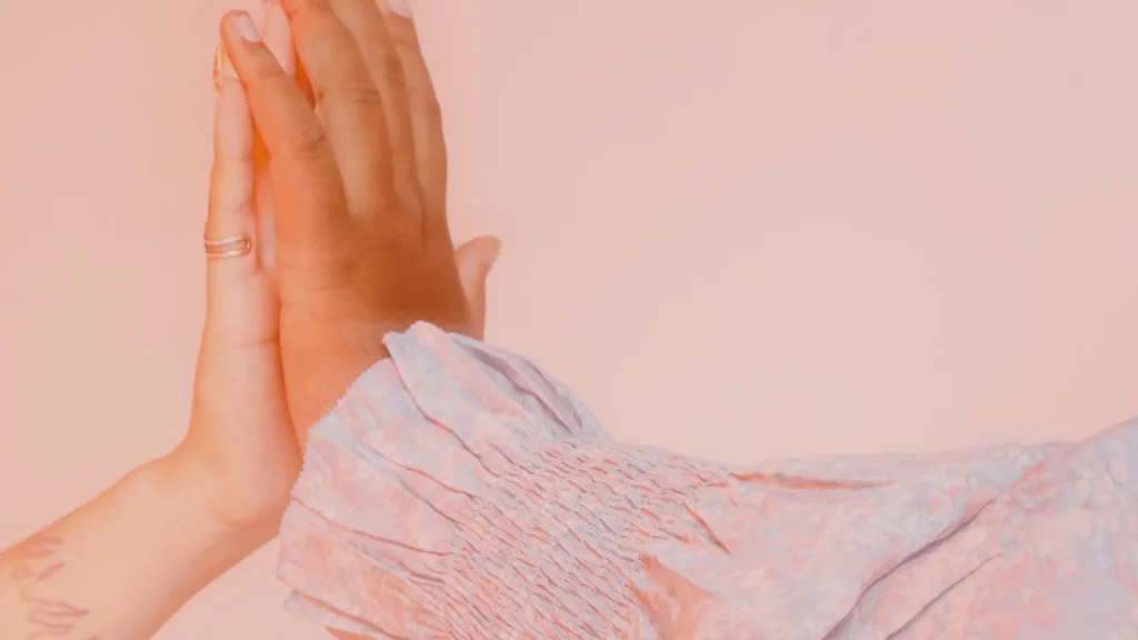 Gleich und Gleich gesinnt sich gern - oder: Gegensätze ziehen sich an?